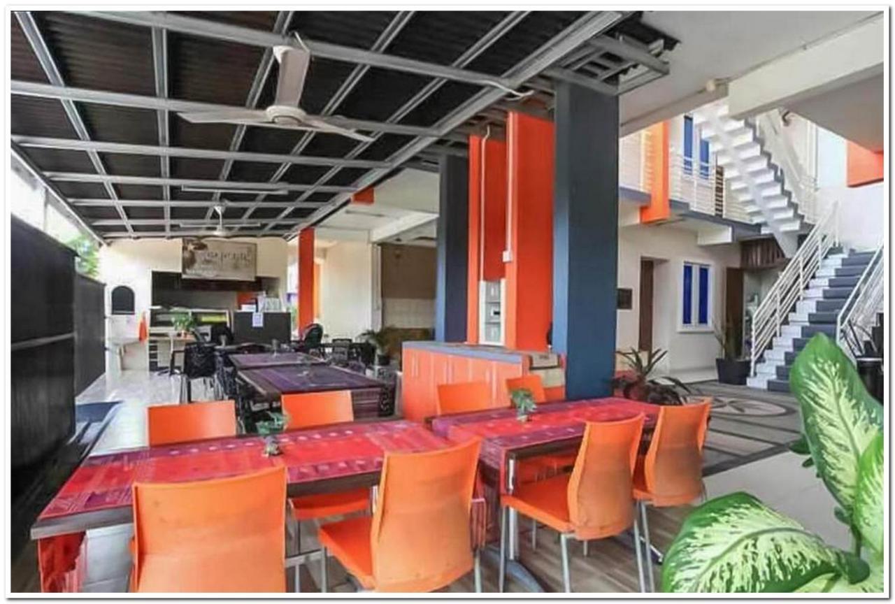 The Nancy's Redpartner 2* Pekanbaru